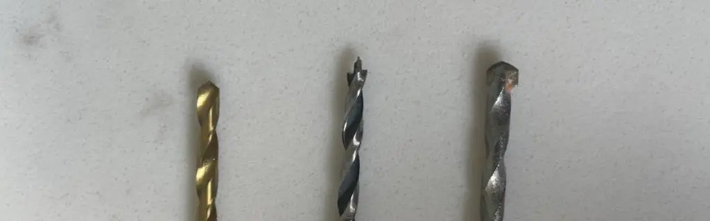 como atornillar un tornillo en madera - Puedes simplemente atornillarlo a la madera